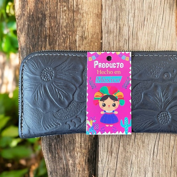 Women’s Wallet, Embroidered Wallet, black wallet, Cowhide wallet - Picture 3 of 5